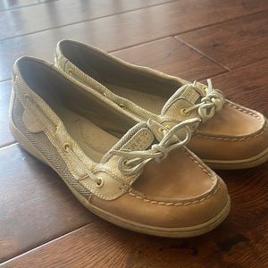 Sperry boat shoes